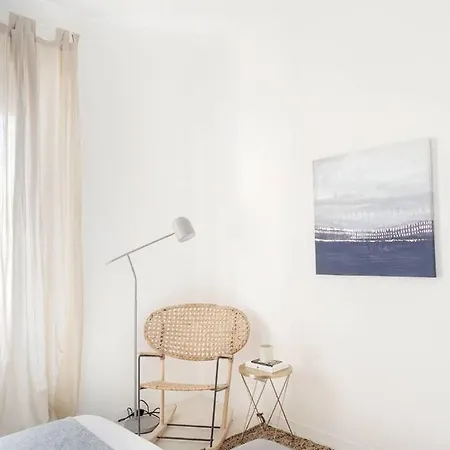 Golden Navy Design In Porta Venezia Apartment *