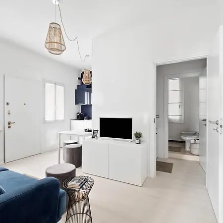 Apartment Golden Navy Design In Porta Venezia