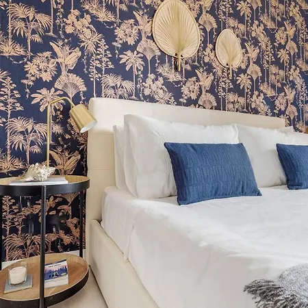 Golden Navy Design In Porta Venezia Apartment Milan